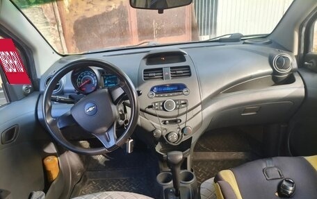 Chevrolet Spark III, 2013 год, 635 000 рублей, 5 фотография