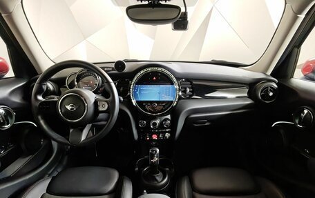 MINI Hatch, 2022 год, 2 600 000 рублей, 11 фотография