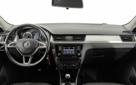 Skoda Rapid I, 2017 год, 910 000 рублей, 13 фотография
