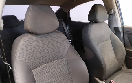 Hyundai Solaris II рестайлинг, 2015 год, 863 000 рублей, 21 фотография