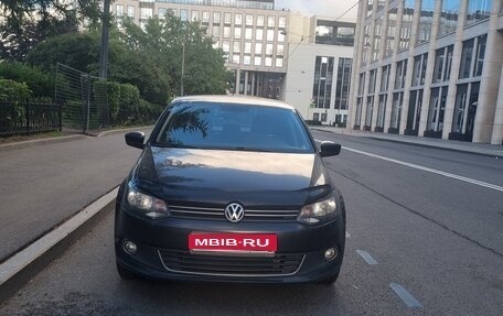 Volkswagen Polo VI (EU Market), 2012 год, 750 000 рублей, 1 фотография