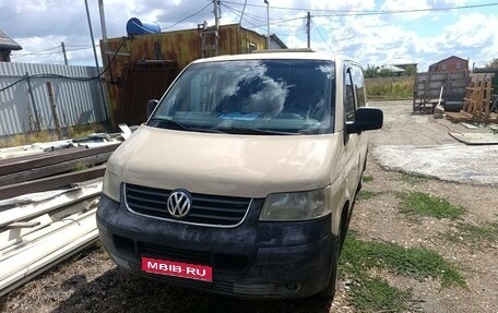Volkswagen Transporter T5 рестайлинг, 2009 год, 680 000 рублей, 1 фотография