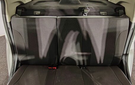 Renault Logan II, 2019 год, 840 000 рублей, 13 фотография