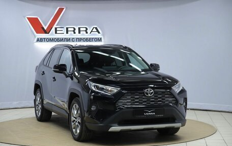 Toyota RAV4, 2021 год, 3 390 000 рублей, 3 фотография