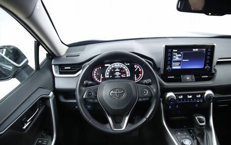 Toyota RAV4, 2021 год, 3 390 000 рублей, 12 фотография