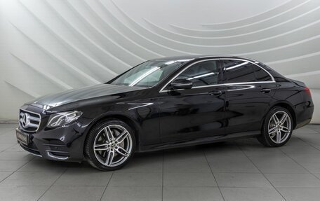 Mercedes-Benz E-Класс, 2019 год, 3 448 000 рублей, 3 фотография