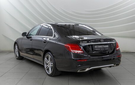 Mercedes-Benz E-Класс, 2019 год, 3 448 000 рублей, 5 фотография