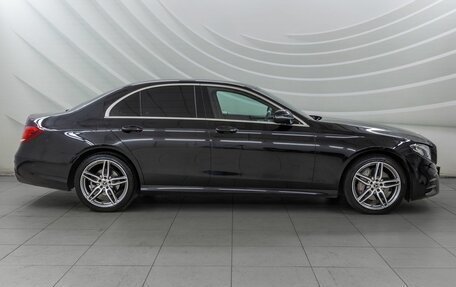 Mercedes-Benz E-Класс, 2019 год, 3 448 000 рублей, 8 фотография