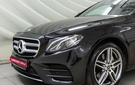 Mercedes-Benz E-Класс, 2019 год, 3 448 000 рублей, 10 фотография