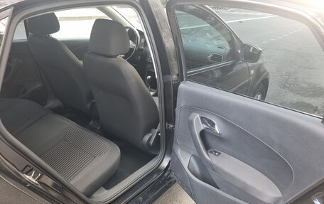 Volkswagen Polo VI (EU Market), 2012 год, 750 000 рублей, 10 фотография
