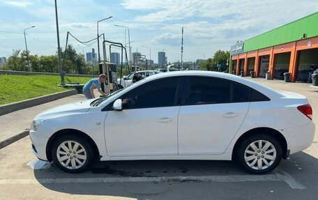 Chevrolet Cruze II, 2011 год, 700 000 рублей, 3 фотография
