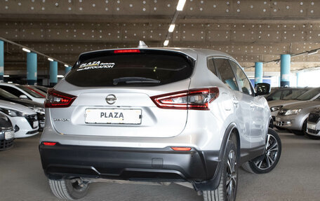 Nissan Qashqai, 2021 год, 2 100 000 рублей, 3 фотография