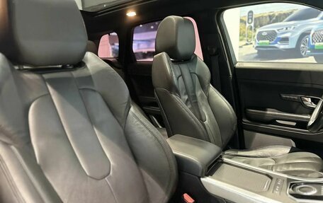 Land Rover Range Rover Evoque I, 2014 год, 2 100 000 рублей, 17 фотография