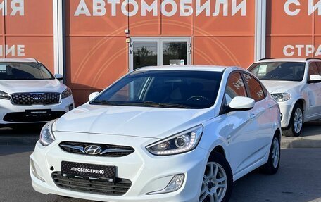 Hyundai Solaris II рестайлинг, 2014 год, 820 000 рублей, 1 фотография
