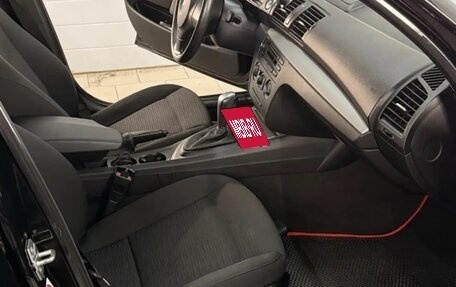 BMW 1 серия, 2011 год, 950 000 рублей, 2 фотография