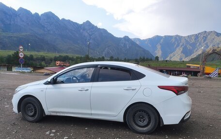 Hyundai Solaris II рестайлинг, 2017 год, 629 000 рублей, 7 фотография