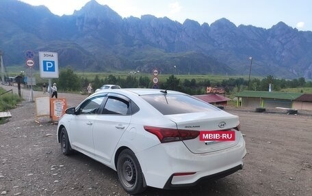 Hyundai Solaris II рестайлинг, 2017 год, 629 000 рублей, 8 фотография