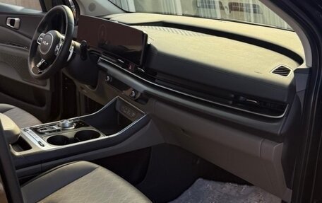 KIA Carnival, 2024 год, 5 500 000 рублей, 13 фотография