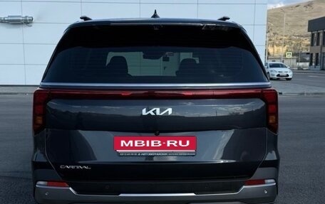KIA Carnival, 2024 год, 5 500 000 рублей, 9 фотография