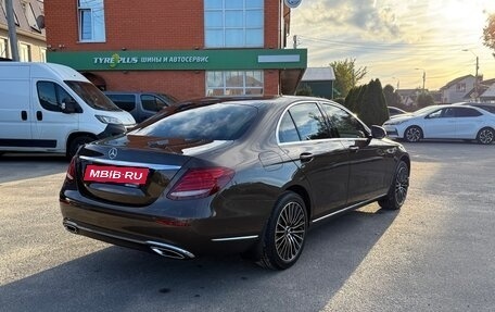 Mercedes-Benz E-Класс, 2016 год, 3 650 000 рублей, 4 фотография