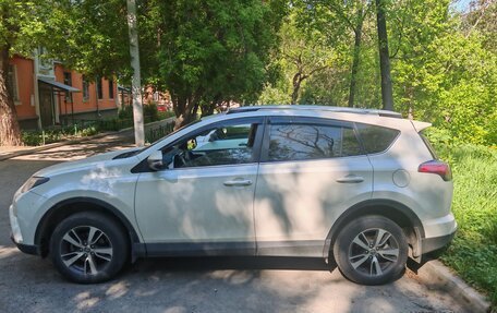 Toyota RAV4, 2017 год, 2 200 000 рублей, 3 фотография