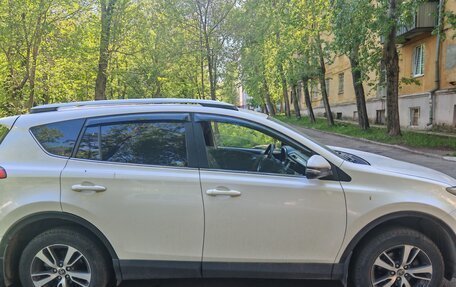 Toyota RAV4, 2017 год, 2 200 000 рублей, 5 фотография