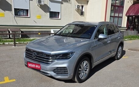 Volkswagen Touareg III, 2018 год, 4 500 000 рублей, 1 фотография