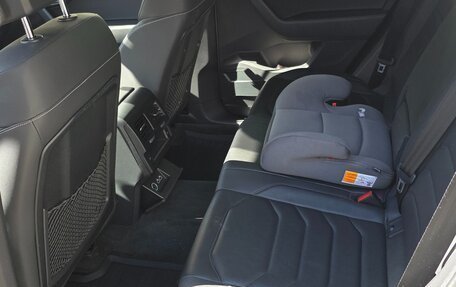 Volkswagen Touareg III, 2018 год, 4 500 000 рублей, 8 фотография