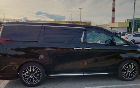 Toyota Alphard III, 2020 год, 4 470 000 рублей, 7 фотография