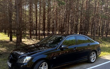 Mercedes-Benz C-Класс, 2012 год, 1 000 000 рублей, 5 фотография