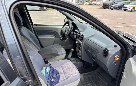 Renault Logan I, 2006 год, 300 000 рублей, 13 фотография