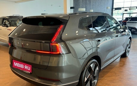Volvo XC70, 2025 год, 7 200 000 рублей, 4 фотография