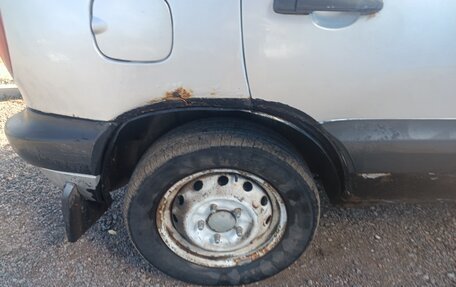 Chevrolet Niva I рестайлинг, 2006 год, 240 000 рублей, 6 фотография