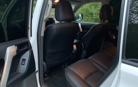 Toyota Land Cruiser Prado 150 рестайлинг 2, 2012 год, 2 980 000 рублей, 4 фотография