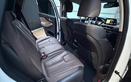 Hyundai Santa Fe IV, 2018 год, 2 890 000 рублей, 23 фотография