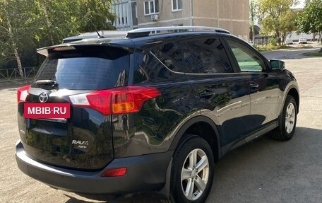 Toyota RAV4, 2014 год, 1 970 000 рублей, 3 фотография