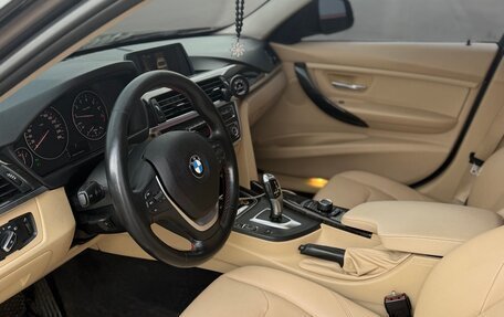 BMW 3 серия, 2013 год, 1 560 000 рублей, 13 фотография