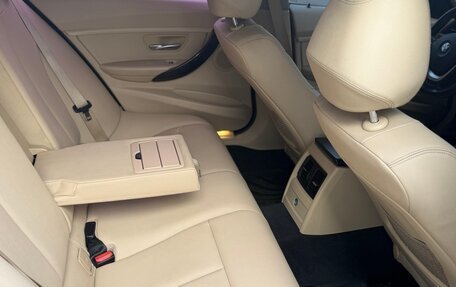 BMW 3 серия, 2013 год, 1 560 000 рублей, 16 фотография