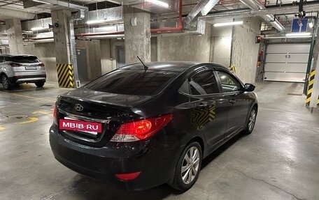 Hyundai Solaris II рестайлинг, 2011 год, 930 000 рублей, 4 фотография