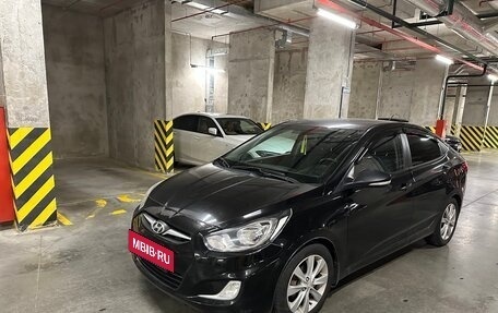 Hyundai Solaris II рестайлинг, 2011 год, 930 000 рублей, 3 фотография