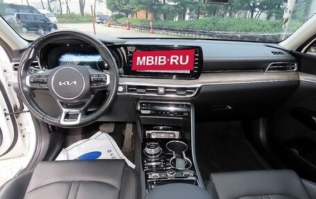 KIA K5, 2023 год, 2 400 000 рублей, 5 фотография