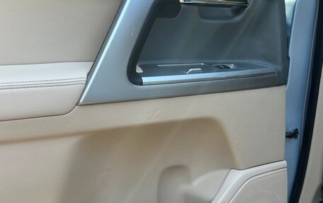 Toyota Land Cruiser 200, 2012 год, 3 200 000 рублей, 10 фотография