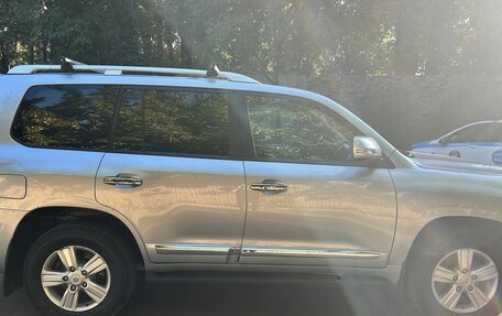 Toyota Land Cruiser 200, 2012 год, 3 200 000 рублей, 7 фотография