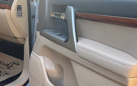 Toyota Land Cruiser 200, 2012 год, 3 200 000 рублей, 15 фотография