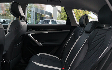 Geely Atlas, 2024 год, 3 000 000 рублей, 8 фотография