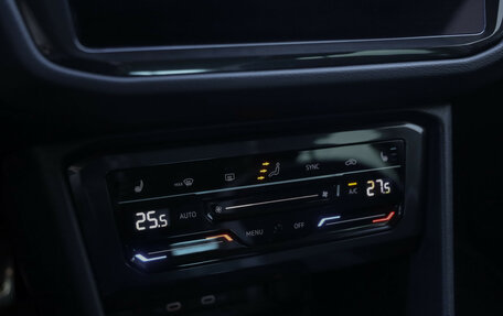 Volkswagen Tiguan II, 2021 год, 2 779 000 рублей, 17 фотография