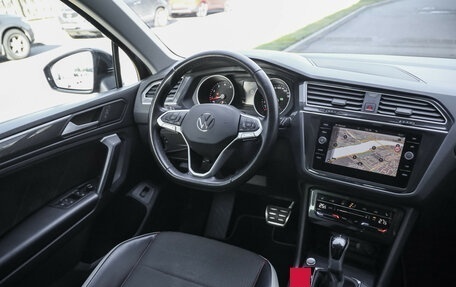 Volkswagen Tiguan II, 2021 год, 2 779 000 рублей, 10 фотография
