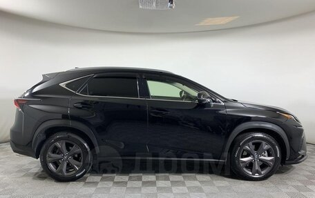 Lexus NX I, 2017 год, 2 600 000 рублей, 5 фотография