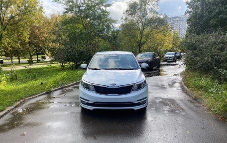 KIA Rio III рестайлинг, 2016 год, 1 080 000 рублей, 2 фотография