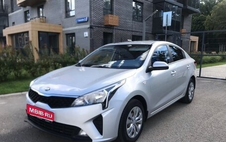 KIA Rio IV, 2020 год, 1 650 000 рублей, 7 фотография